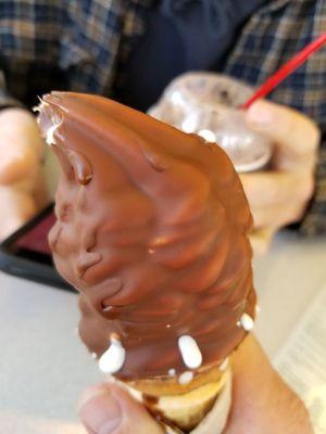 A dipped vanilla cone