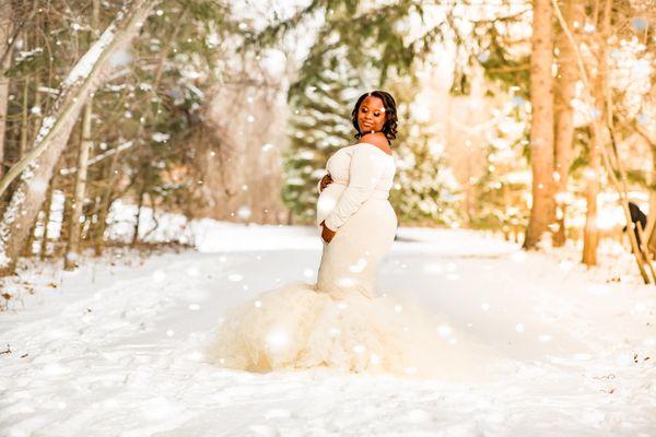 Winter Maternity Portraits