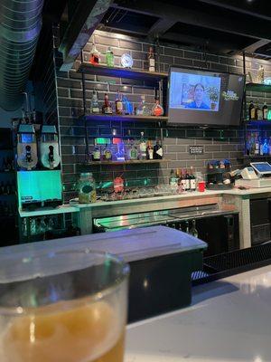 Main bar