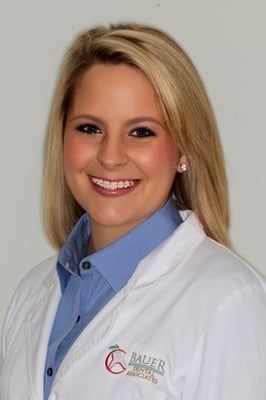 Lauren, treatment coordinator & dental assistant