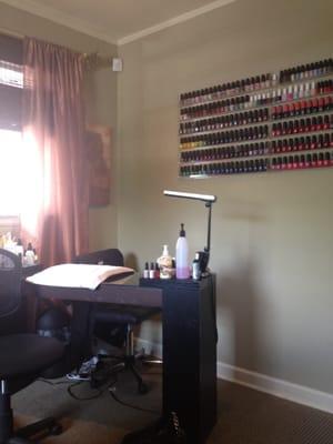 Manicure station