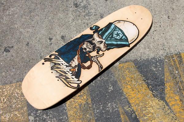 Custom skateboard using new DTG printing