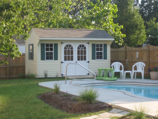 Quaker storage shed 8 x 14 vinyl siding with arched glass double doors