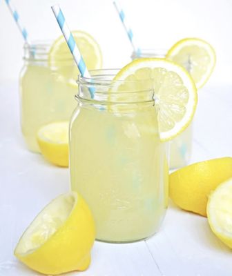 Fresh lemonade