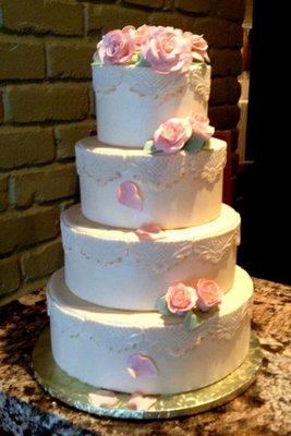 $225 - 550  Simple elegant wedding cake