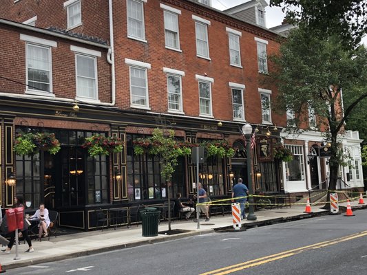 Exterior of the Bulls Head In Lititz, PA