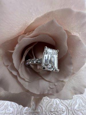 We design custom engagement rings