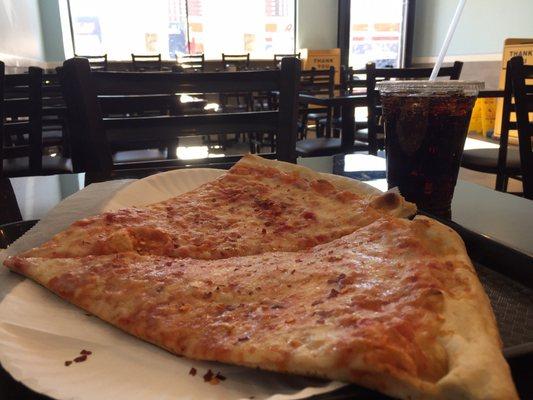 Lunch special - two slices and fountain soda for $5