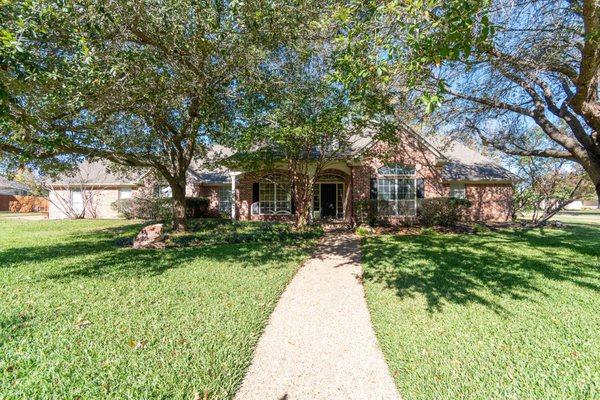 Sold!  This lovely home in Woodfield, Crawford, Tx sold at asking price.