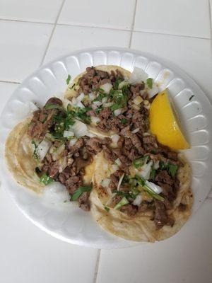 Carney Asada tacos.... Delicioso!