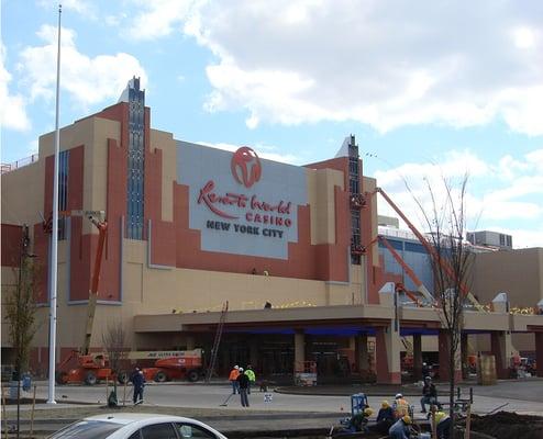 LED channel letters: Resorts World New York City, Jamaica, N.Y.