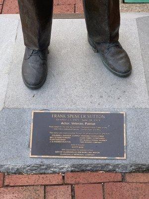 Frank Sutton Statue