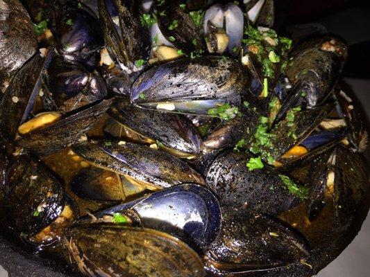 Sizzling mussels !