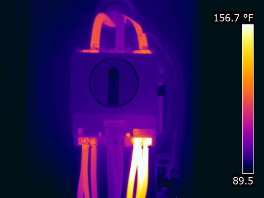 Electrical infrared Inspection -  800A amp switch with internal defect -  Infrared Imaging Services LLC