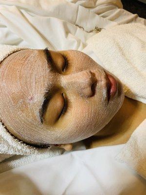 Mask treatment for oily skin