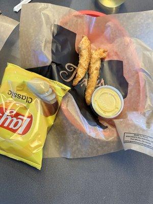 This a a chicken strips kids meal.