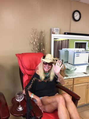 " I had a #1 VIP pedicure and love it, the technician spoil me very special , good job ,I'll come back next year. " sue from Texas