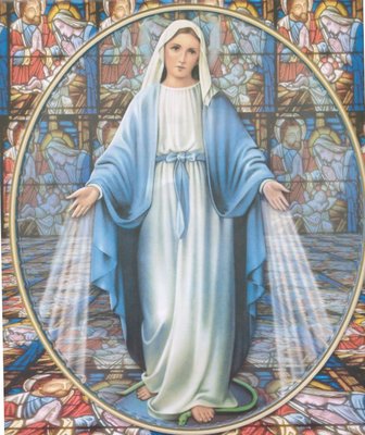 Our Holy Mother Mary shows our light and love energy that comes from our hands