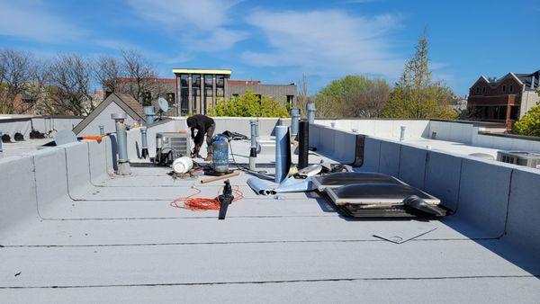 Best Roofing & Tuckpointing