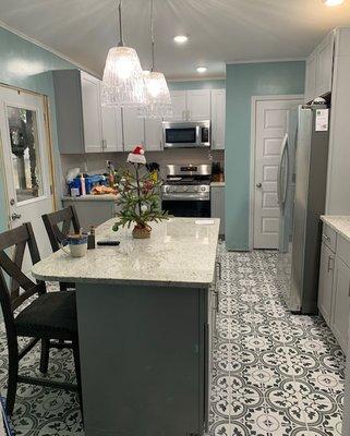 I will help find your dream kitchen!