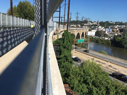 About to cross over the historic Manayunk Bridge, heading towards Manayunk.