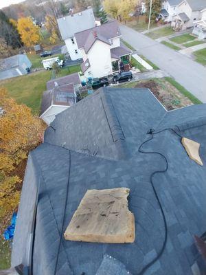 A & J Roofing