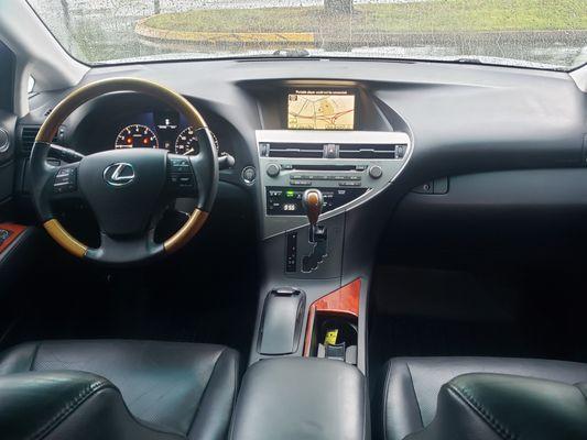 Lexus RX350 Interior