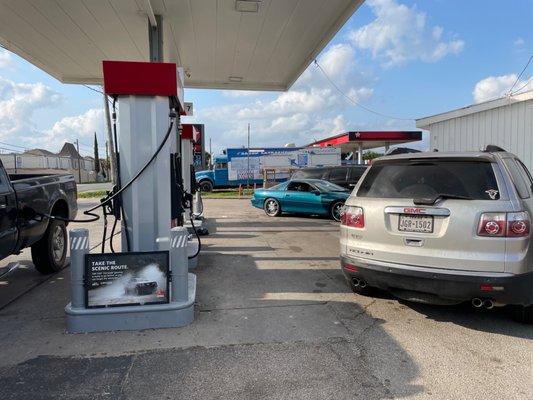 This is how they park.  No way to drive to pumps.