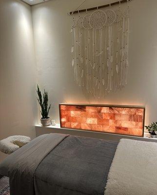 Himalayan salt wall in treatment room