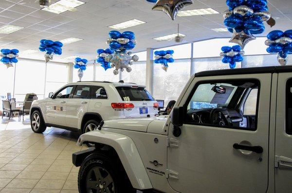 World Chrysler Dodge Jeep RAM - Service Center