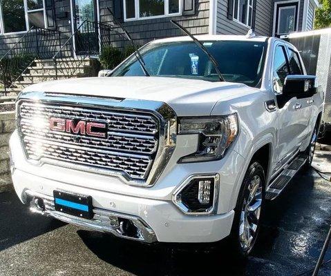 GMC Exterior Detail