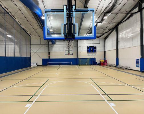 Court space for basketball, pickleball, futsal & volleyball