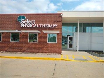 Select Physical Therapy - Des Moines Downtown