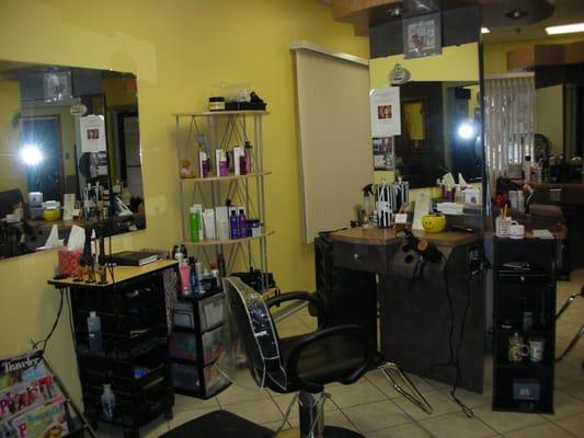 My work space where I make people look beautiful!! :)