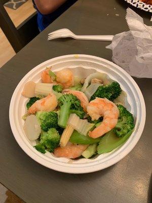 Steamed vegetables and shrimp