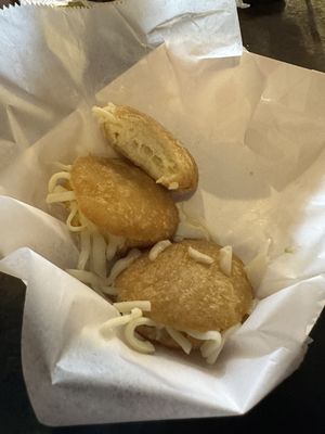 Mini arepa con queso