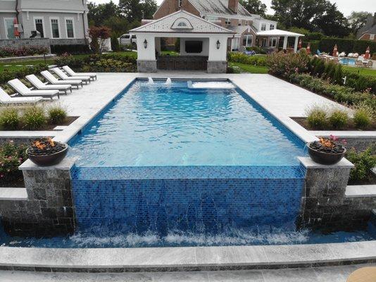 "Negative Edge" Gunite pool with spa and sun ledge