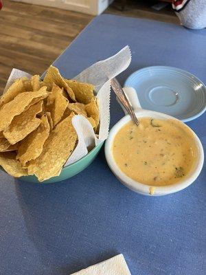 Chips and queso