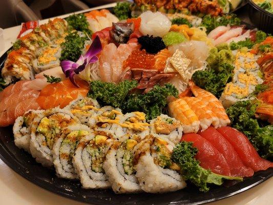 Sushi & Sashimi Platter