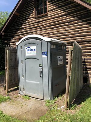 Portable toilet