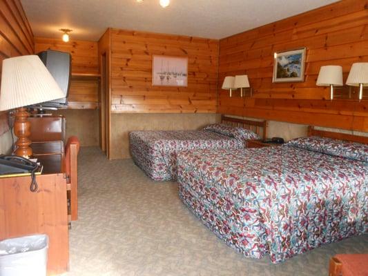 Located in magnificent Haines, Alaska, our motel enjoys fantastic panoramic views of the ocean water of the Lynn Fjord, North...