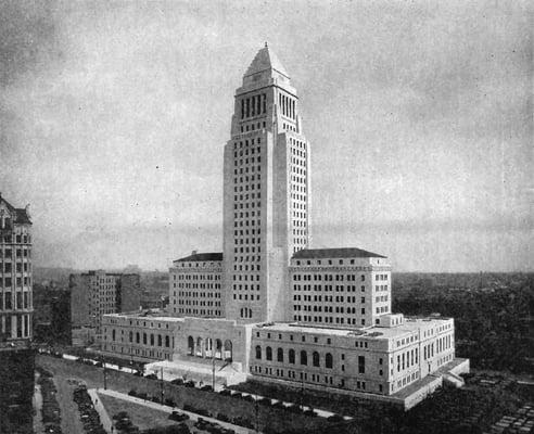 Los Angeles City Hall in 1931, shortly after its completion