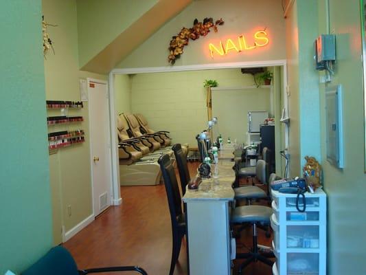 Star Nails Just Renovated!