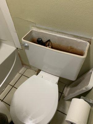 Toilet was broken upon arrival, had to flush manually with chain