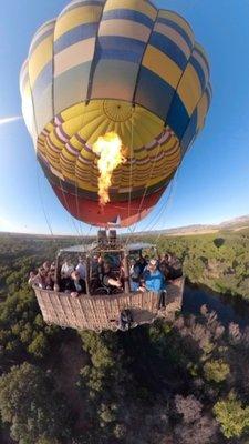 The team enjoyed a hot air balloon ride over Napa for our team event day.