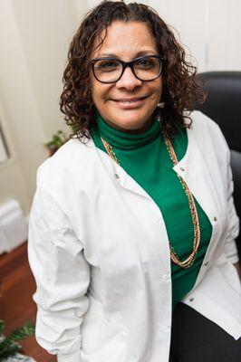 Si hablamos Espanol! -Dr. Justina Paulino DDS