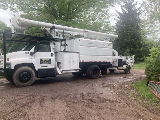 Bucket truck and crane service