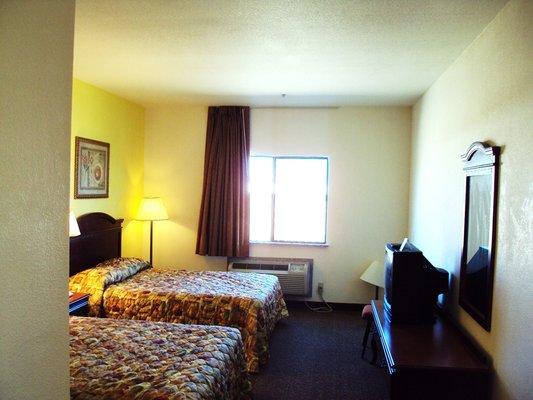 Tropicana Inn And Suites