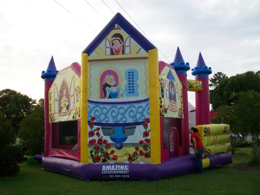 Princess Bounce - This ride is a beautiful combo piece, being both a jumper and a slide.