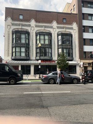 The front of Santander bank, as viewed from across the street at the Hynes convention center.